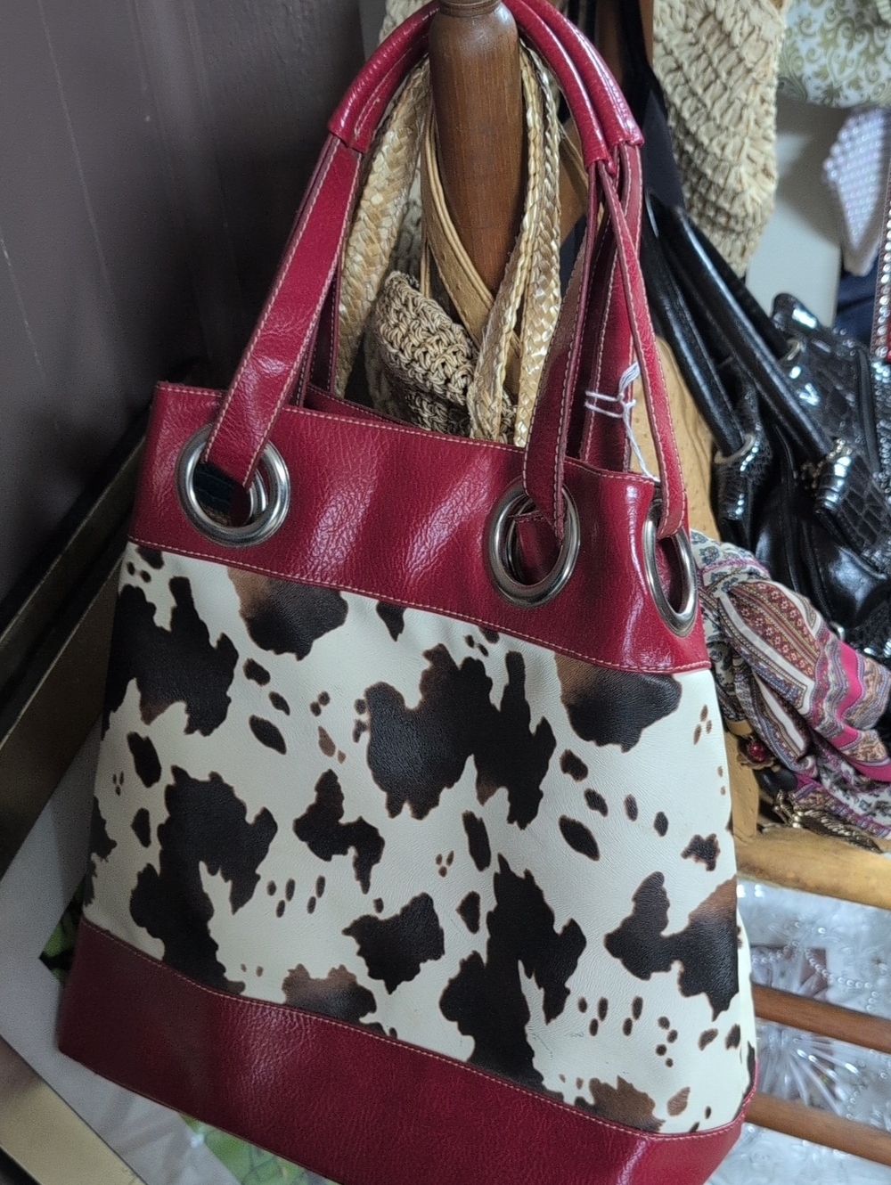 Women’s Cowhide-Print Tote Bag in Red